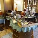 Hotel Agh 4*