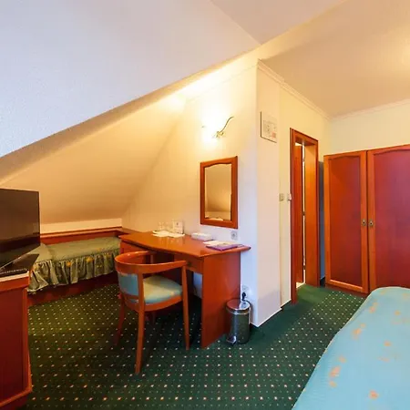Agh 4* Rožnov pod Radhoštěm