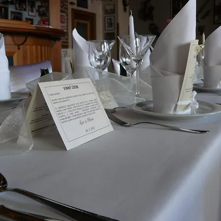 Hotel Agh 4*