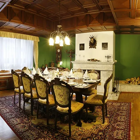 فندق Agh Rožnov pod Radhoštěm
