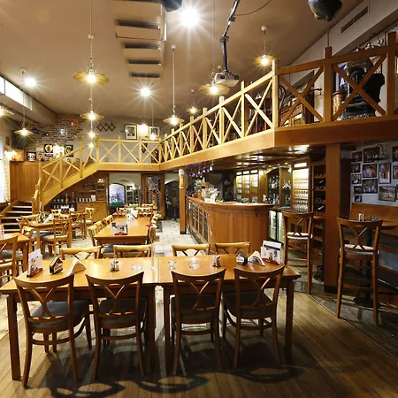 Agh Hotel Rožnov pod Radhoštěm