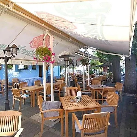 Hotel Agh 4*