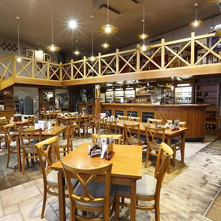 Hotel Agh Rožnov pod Radhoštěm