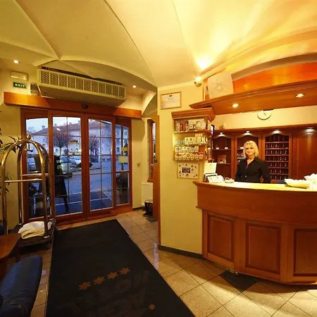 Agh Hotel
