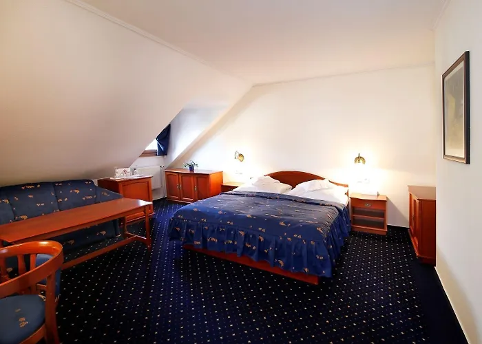 Agh Hotell 4*